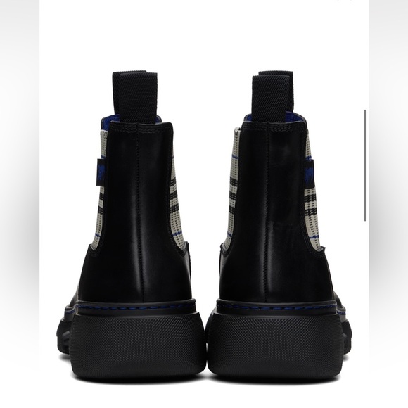 BURBERRY
Chelsea Boots/ Black with Blue Plaid Accent
Men’s EU 45 - Picture 9 of 14